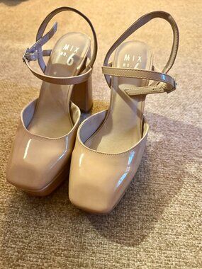 Mix NO. 6 Nude Chunky Heels Size 6M